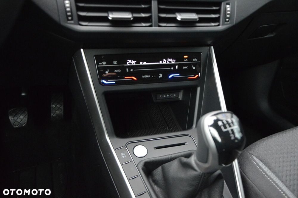 Volkswagen Taigo - 19