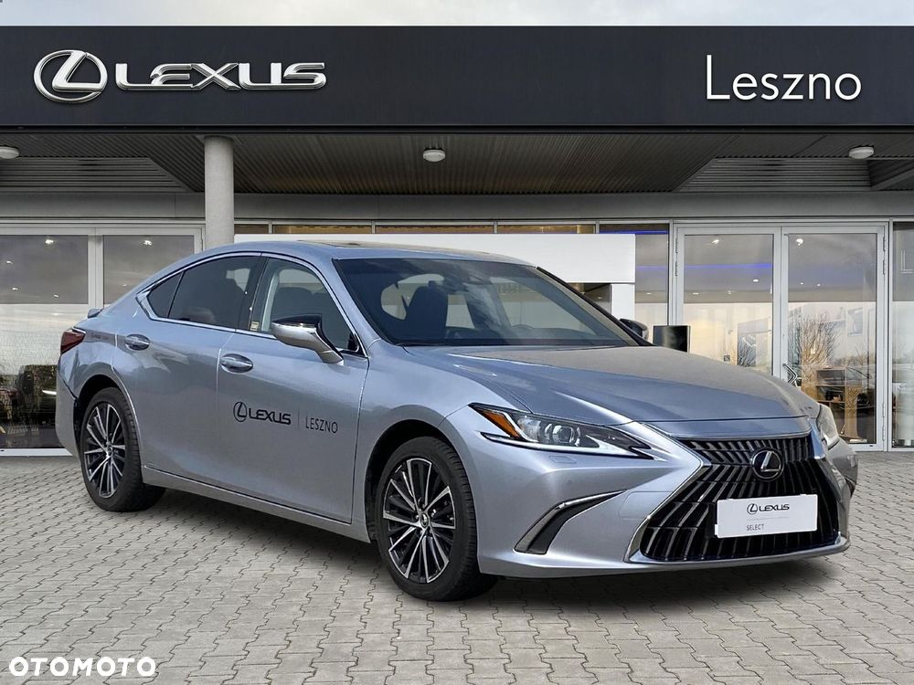 Lexus ES 300h Business Edition - 5