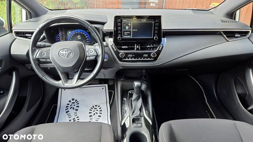 Toyota Corolla - 12