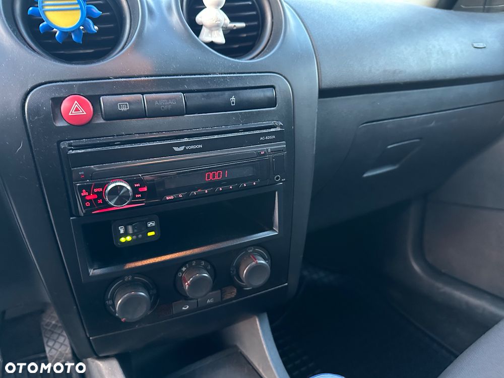 Seat Ibiza 1.4 16V Fresh - 8