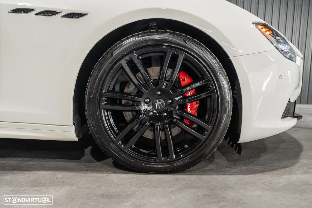 Maserati Ghibli 3.0 V6 - 41