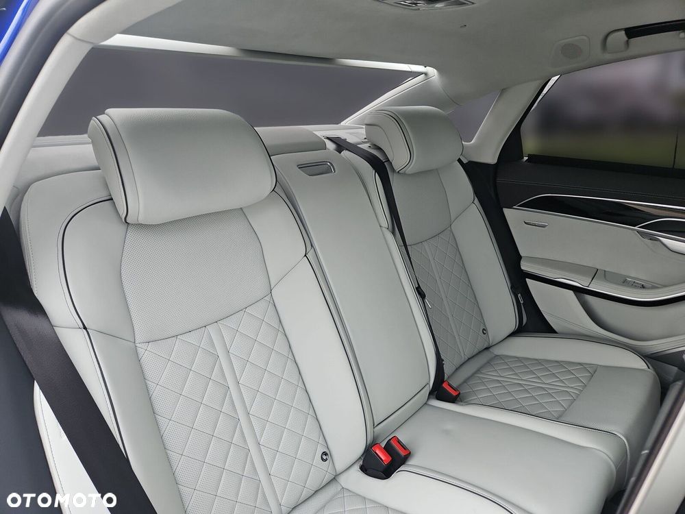 Audi S8 TFSI mHEV Quattro Tiptr - 12