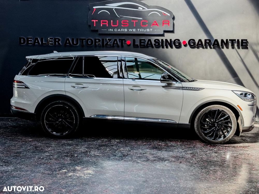 Lincoln Aviator - 11