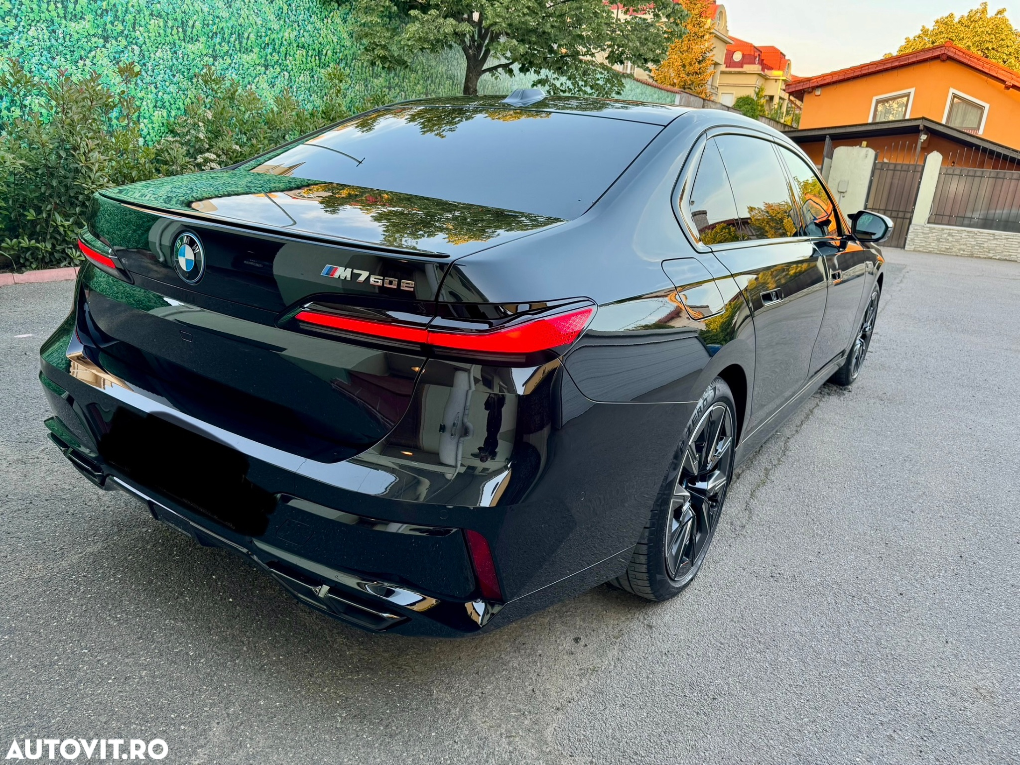 BMW M7 M760e xDrive AT PHEV - 38