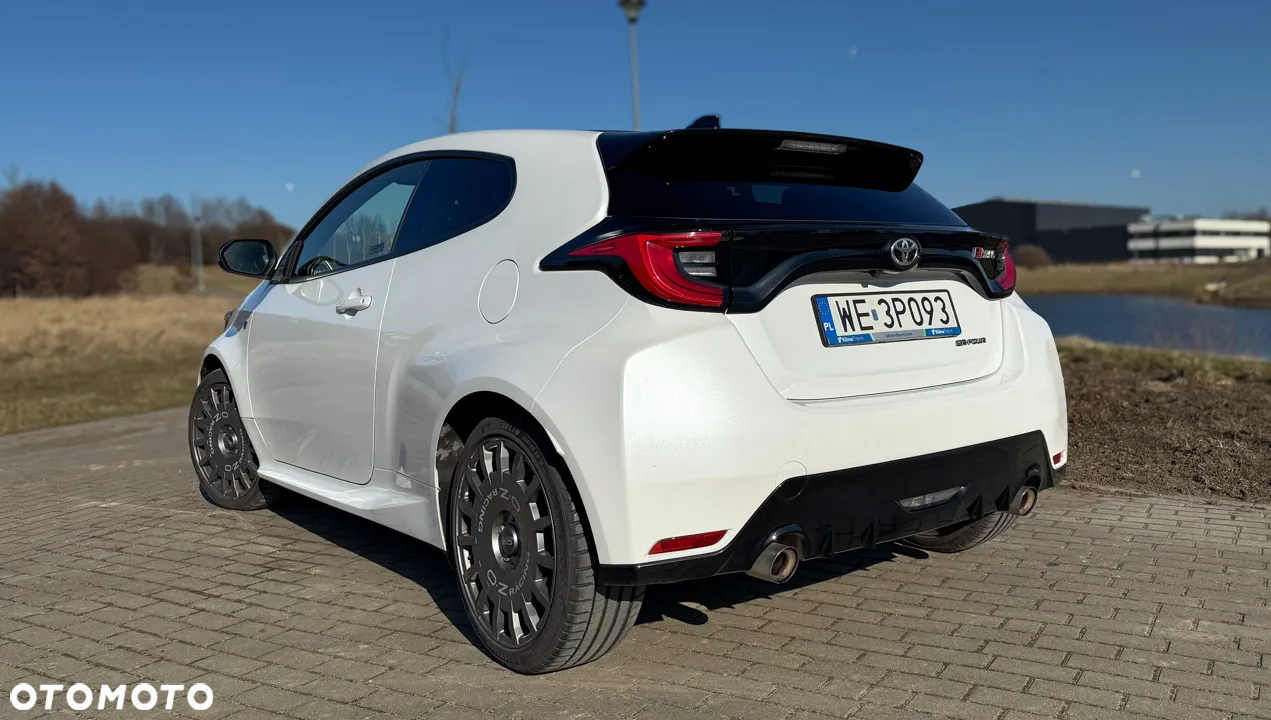 Toyota Yaris GR 1.6 Dynamic - 2