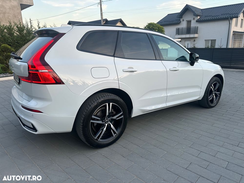 Volvo XC 60 B4 MHEV AWD R-Design - 26