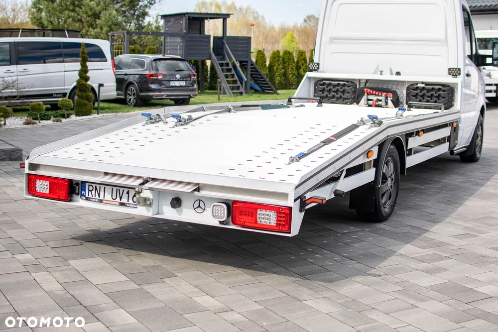 Mercedes-Benz Sprinter 319 - 4