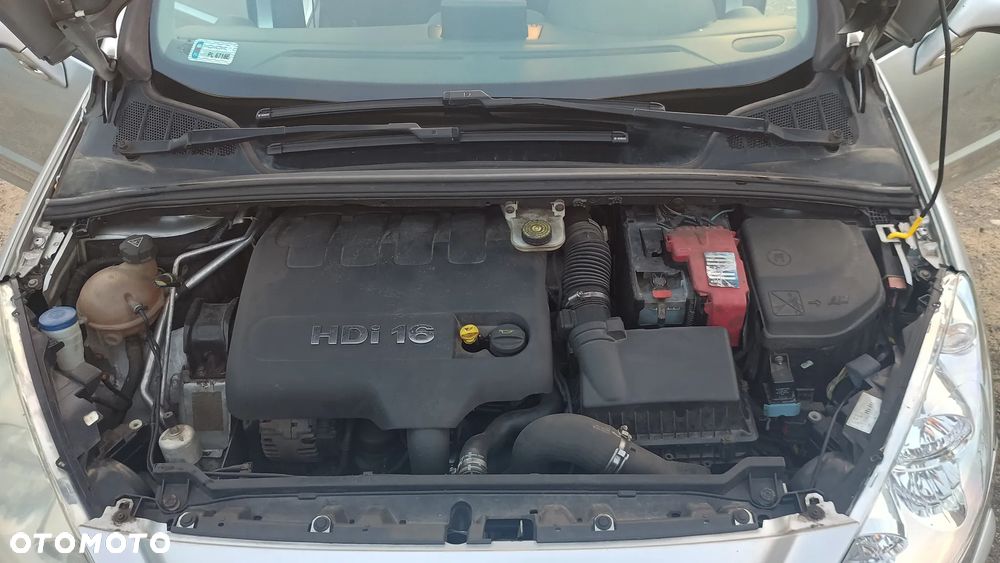 Peugeot 308 HDi FAP 135 Platinum - 13