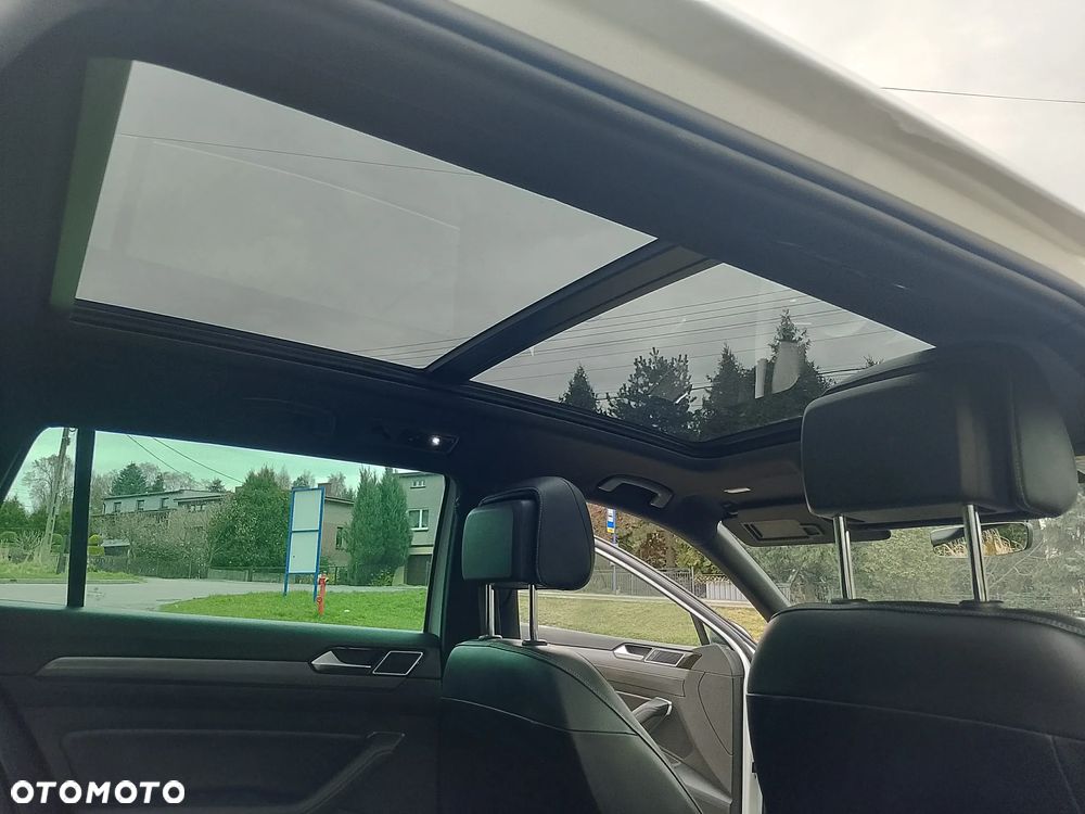 Volkswagen Passat - 23