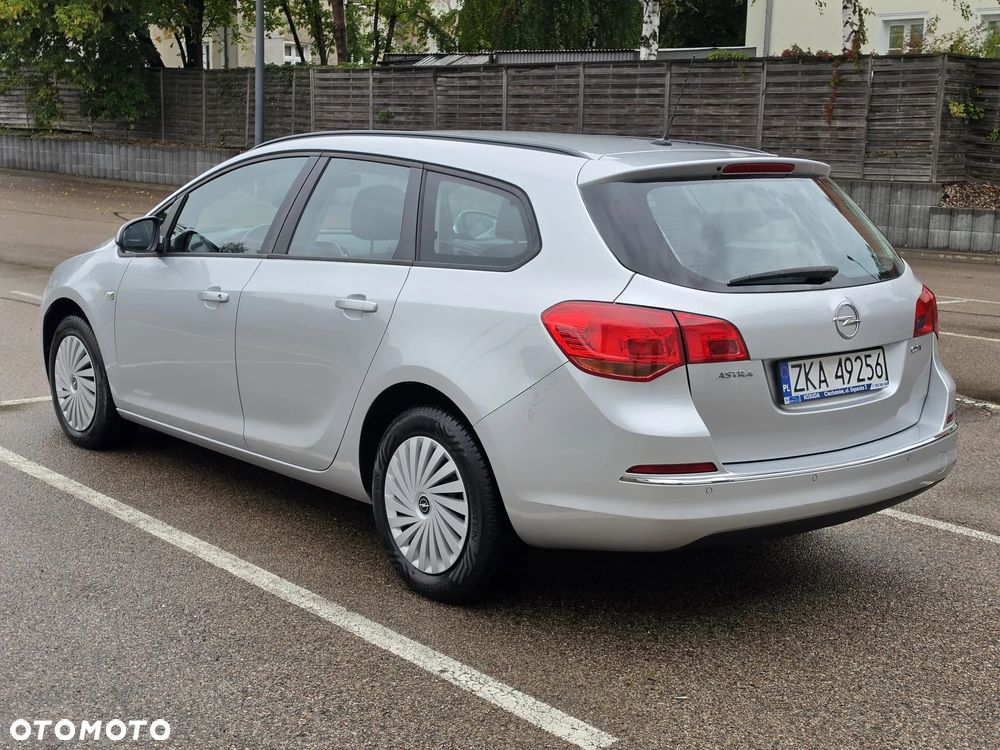 Opel Astra - 8