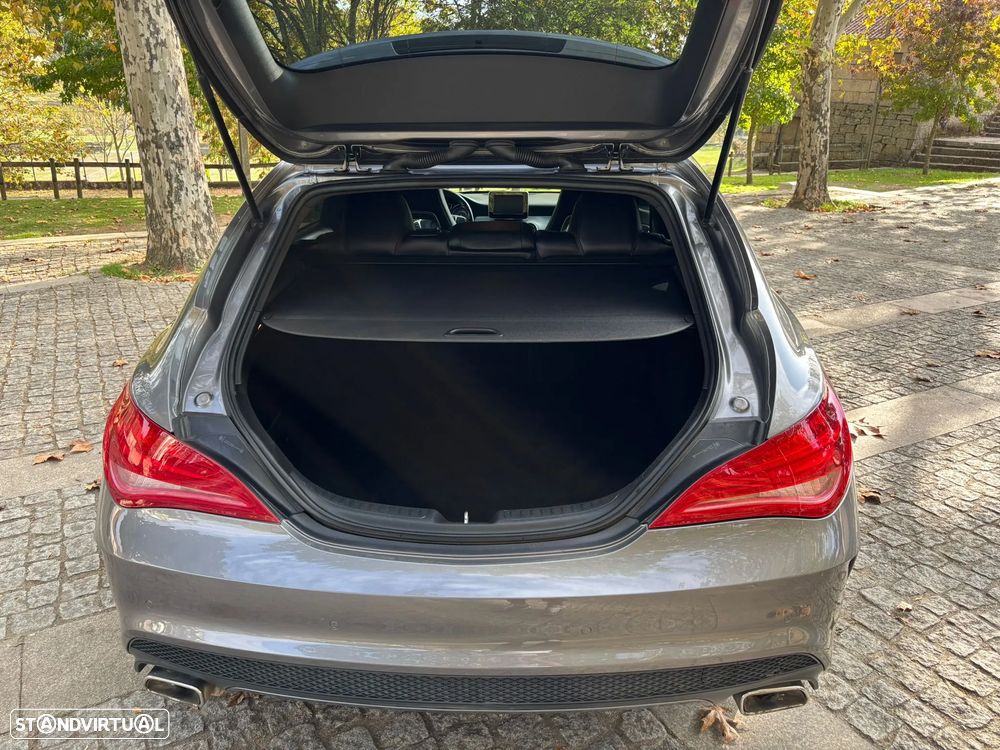 Mercedes-Benz CLA 200 d Shooting Brake AMG Line - 13