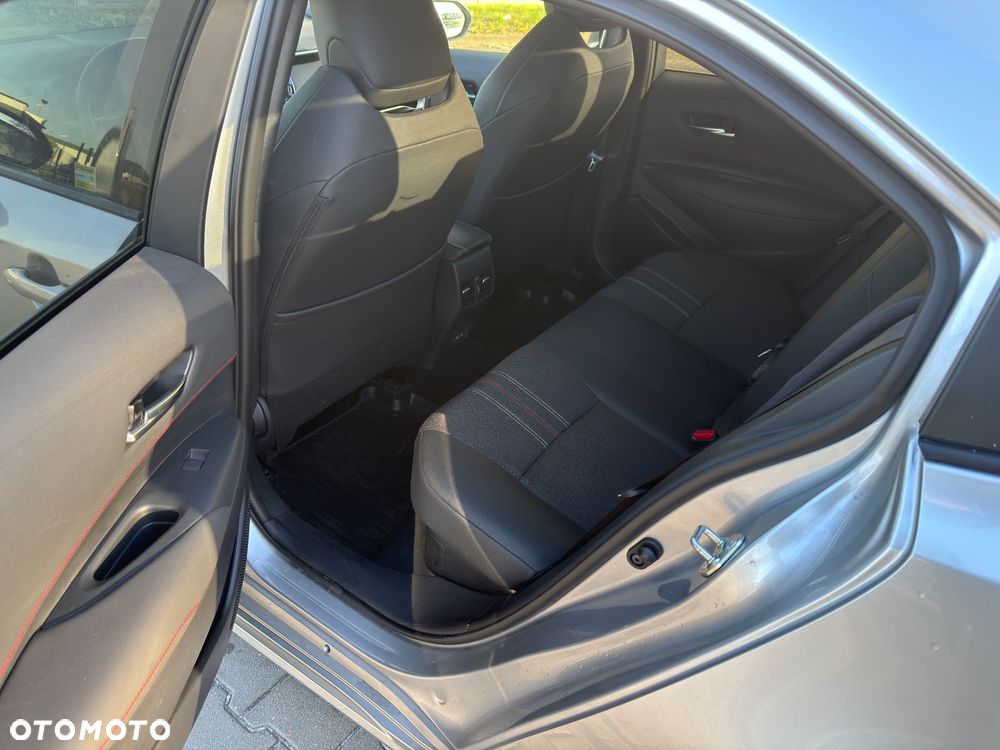 Toyota Corolla 1.8 Hybrid GR Sport - 17
