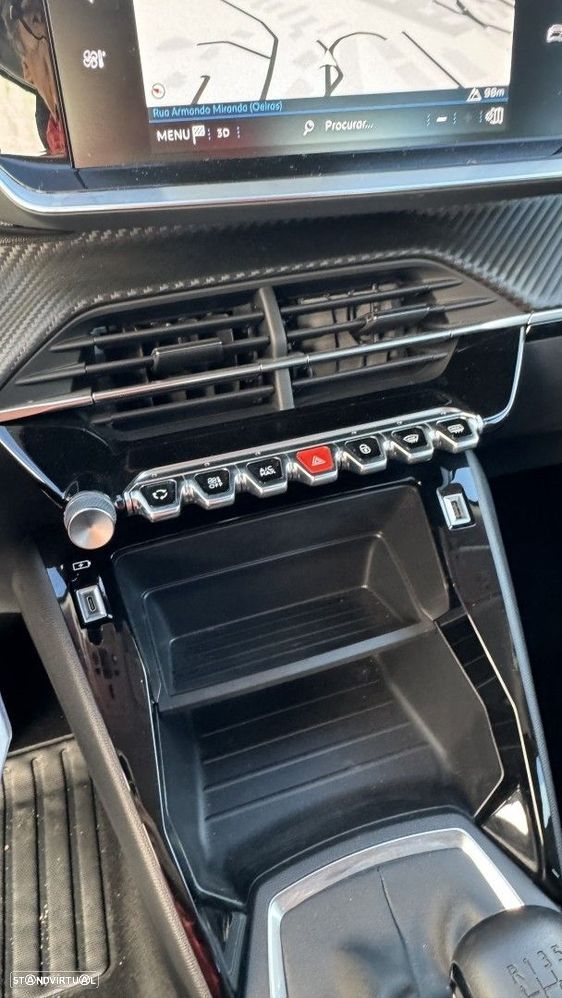 Peugeot 2008 1.2 PureTech Active Pack - 24