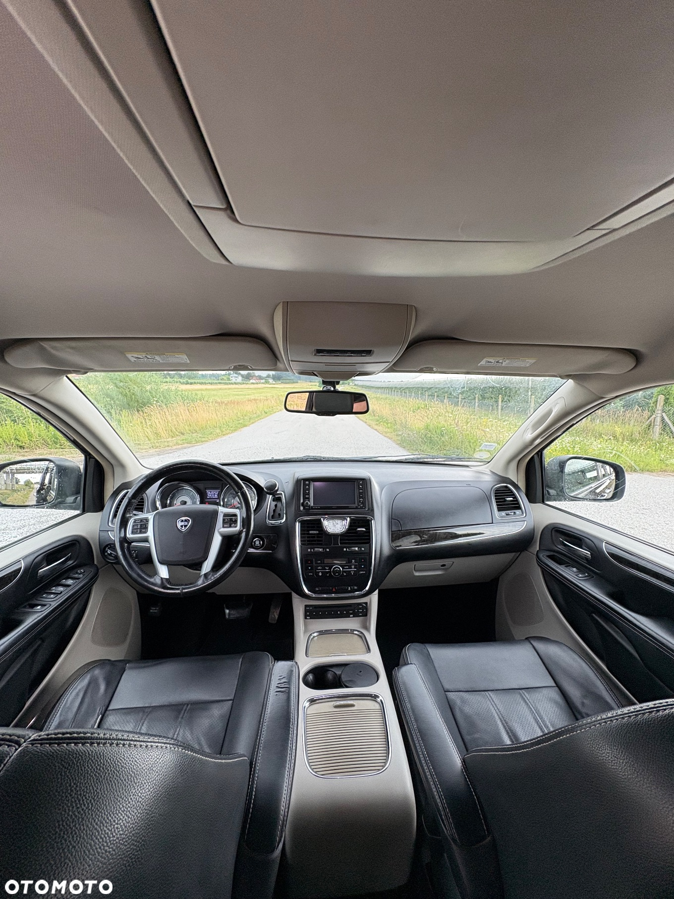 Lancia Voyager 2.8CRD Platinum - 7