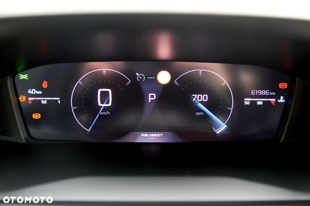 Peugeot 2008 1.2 PureTech Allure S&S EAT8 - 12