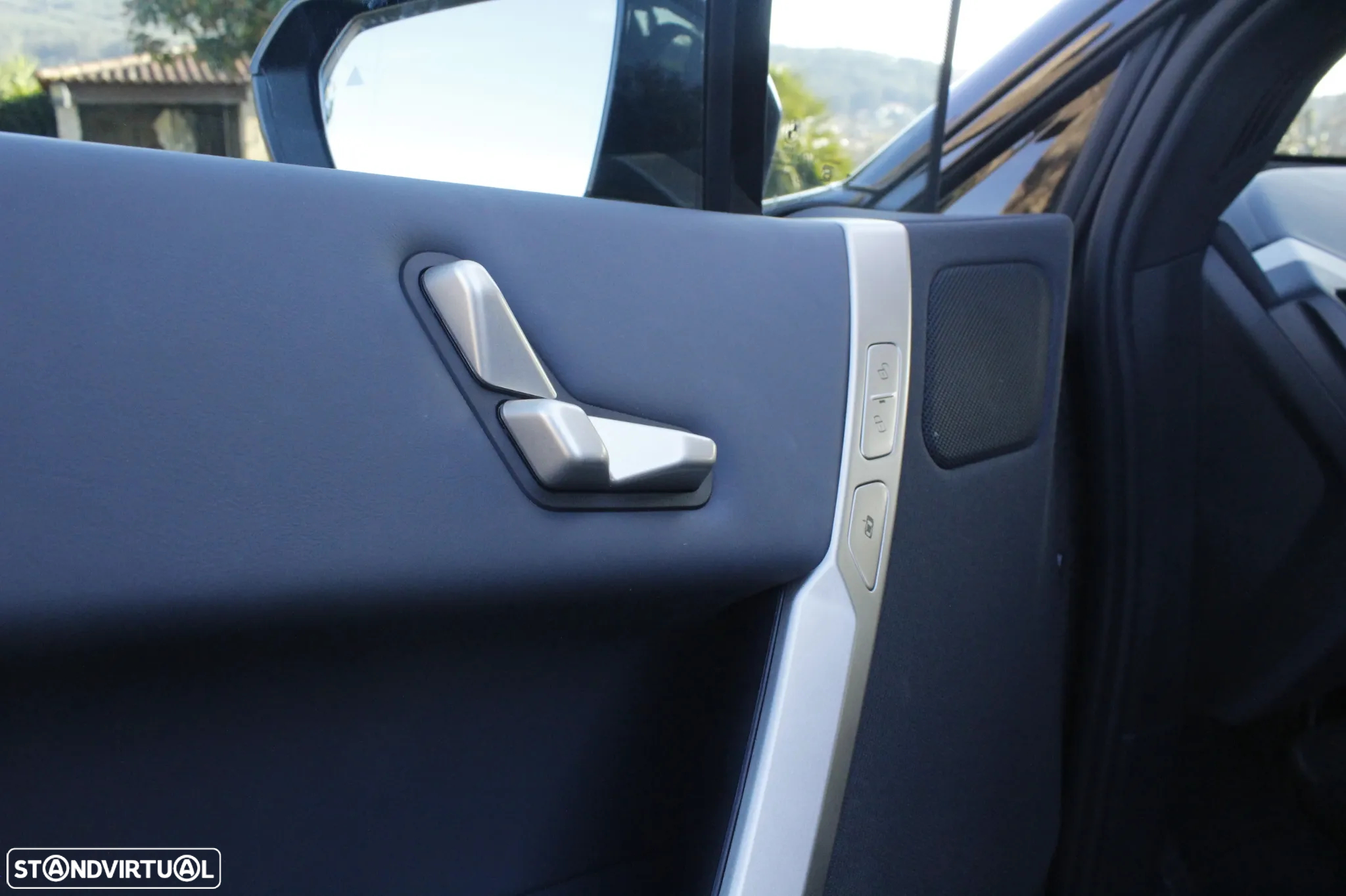 BMW iX xDrive 40 Pack Desportivo - 21