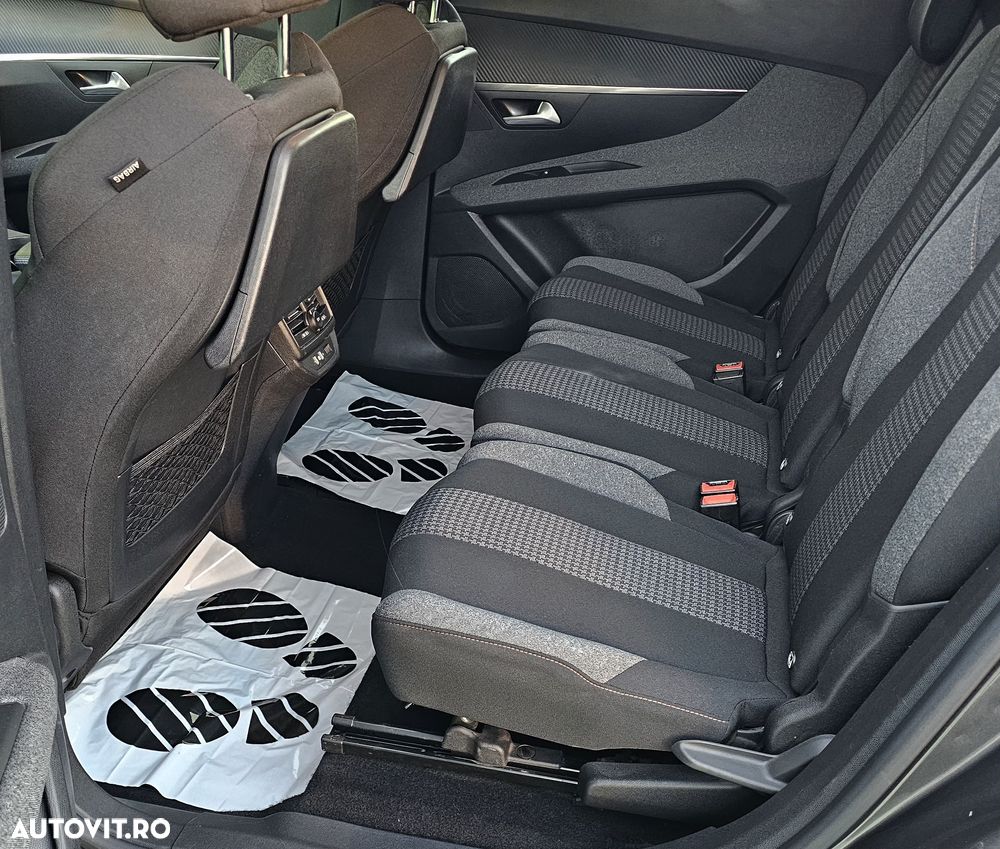 Peugeot 5008 1.2L PureTech EAT8 S&S Active Pack - 10