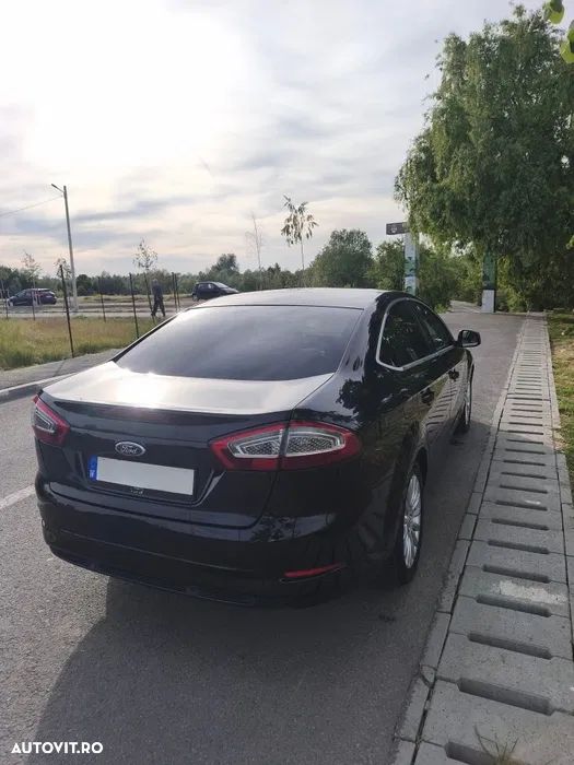 Ford Mondeo 2.0 TDCi Powershift Business Class - 3