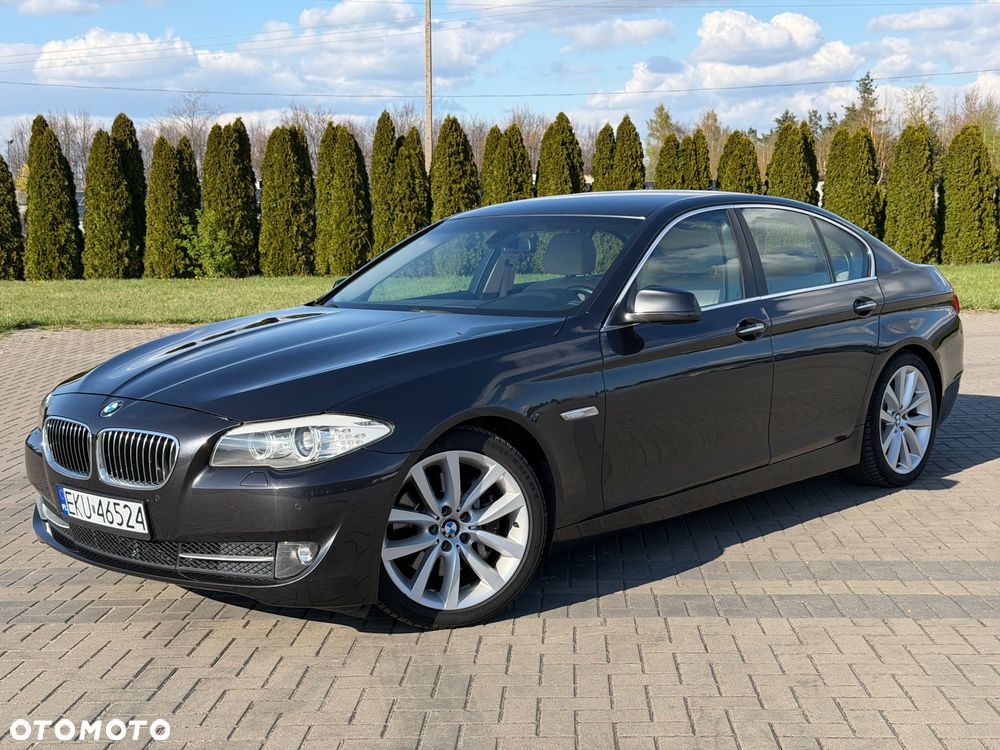 BMW Seria 5 528i Sport-Aut Luxury Line - 17