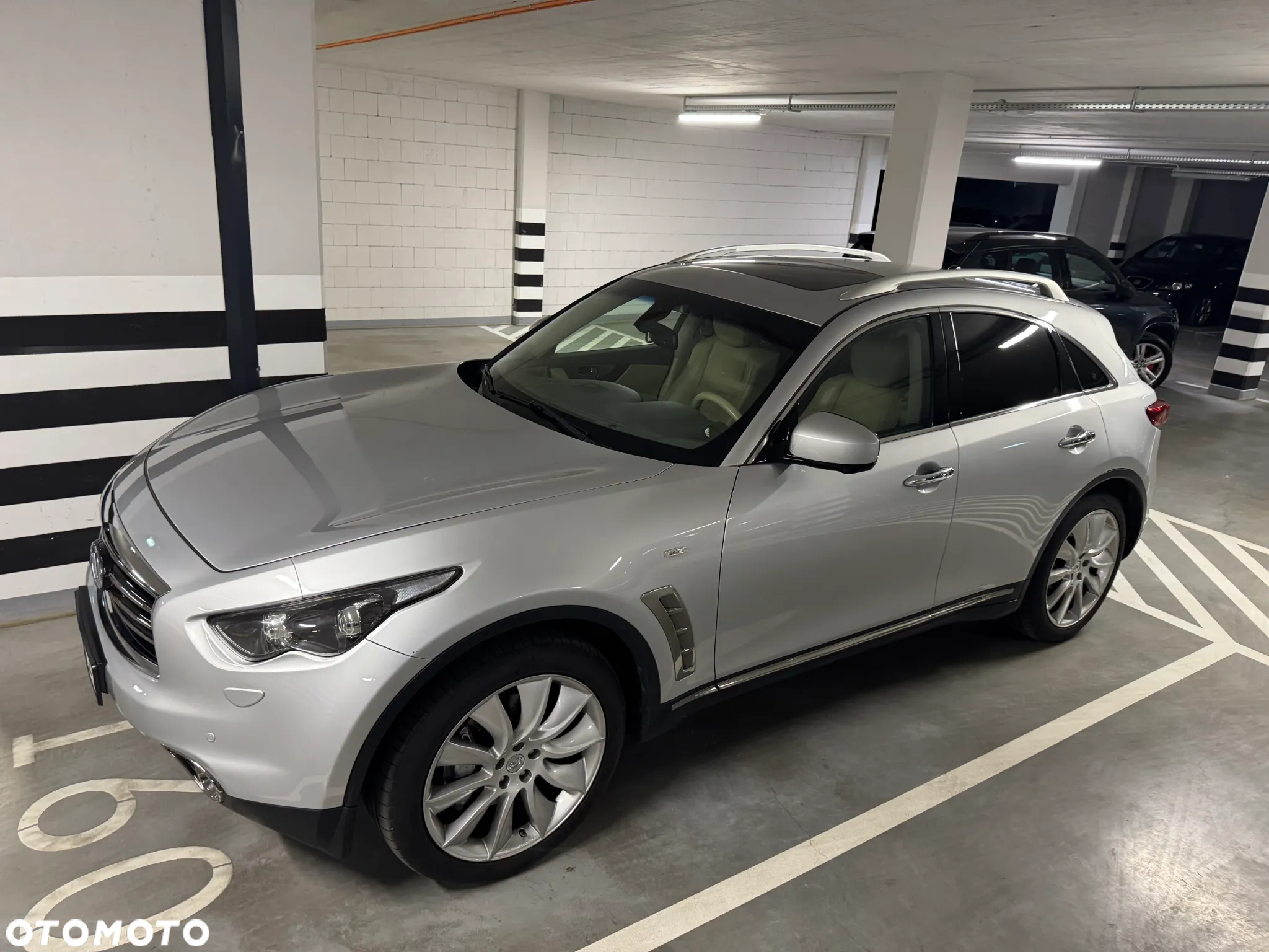 Infiniti FX FX30d S - 25