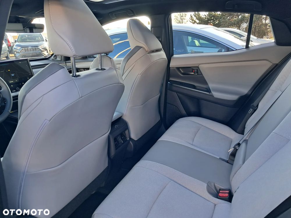 Toyota C-HR+ 77kWh 4x4 Executive - 17