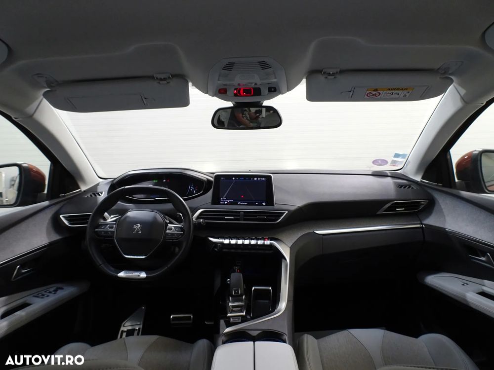 Peugeot 3008 1.2 PureTech 130 EAT8 GT - 2