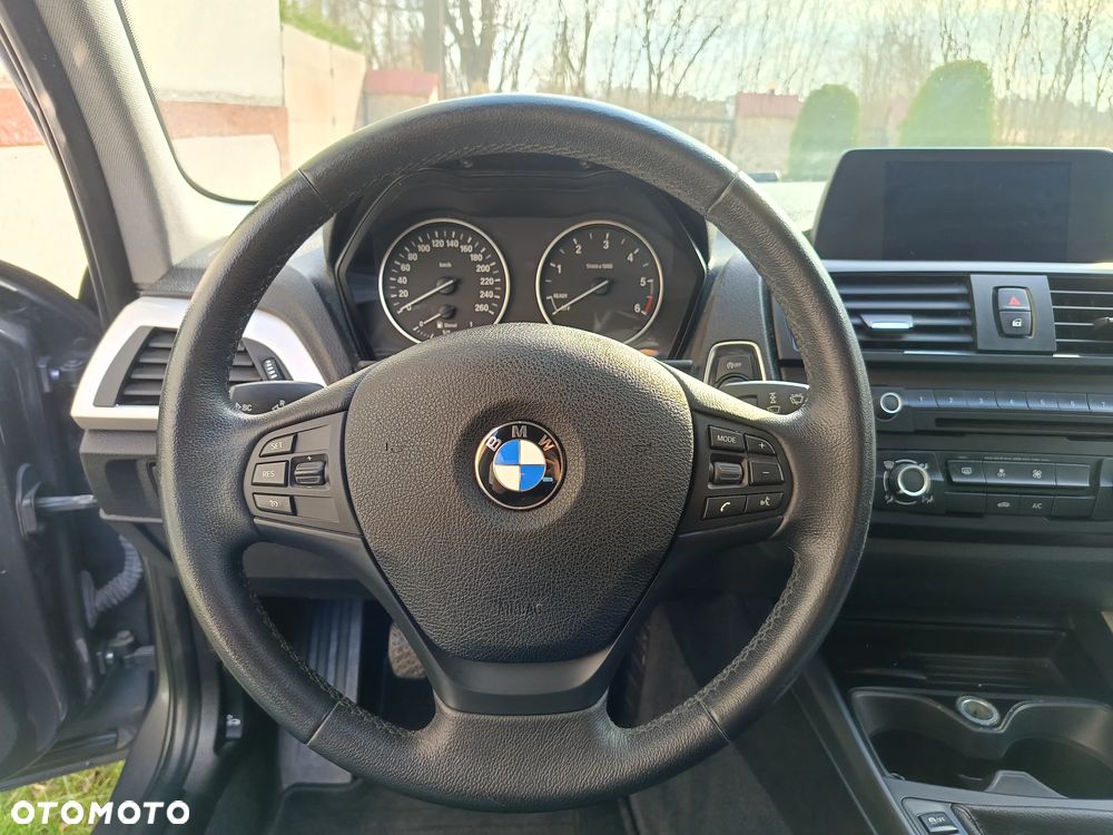 BMW Seria 1 116d DPF - 11