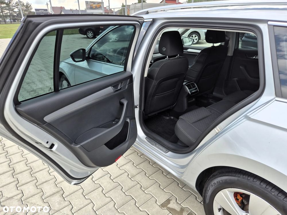 Skoda Superb 2.0 TDI 4x4 Style DSG - 15