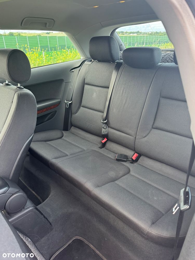 Audi A3 3-drzwiowe 1.6 FSI Ambiente - 11