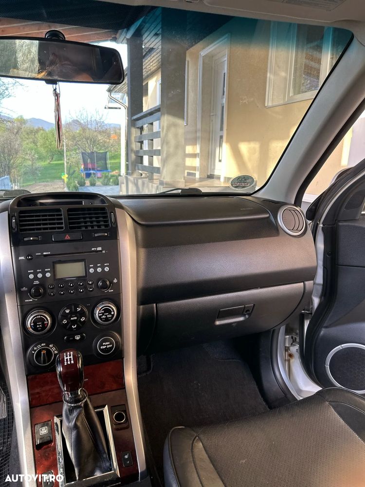 Suzuki Grand Vitara 1.9 DDIS Navi - 20