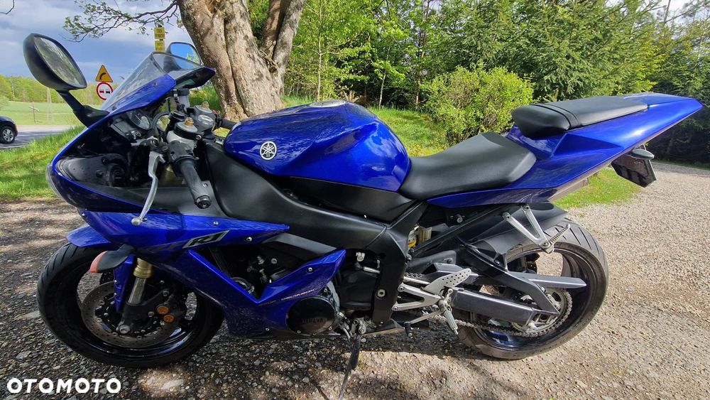 Yamaha R1 - 2