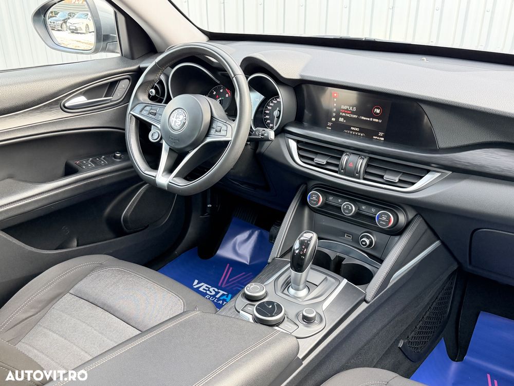 Alfa Romeo Stelvio 2.2 16V AT8-Q4 Executive - 7