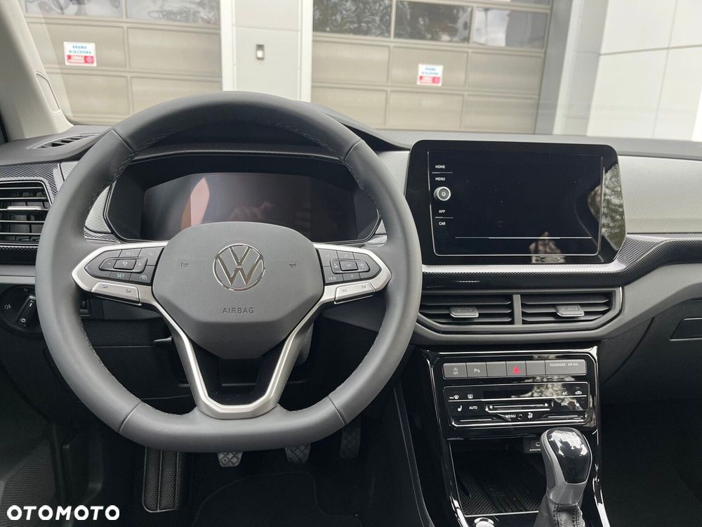 Volkswagen T-Cross - 13
