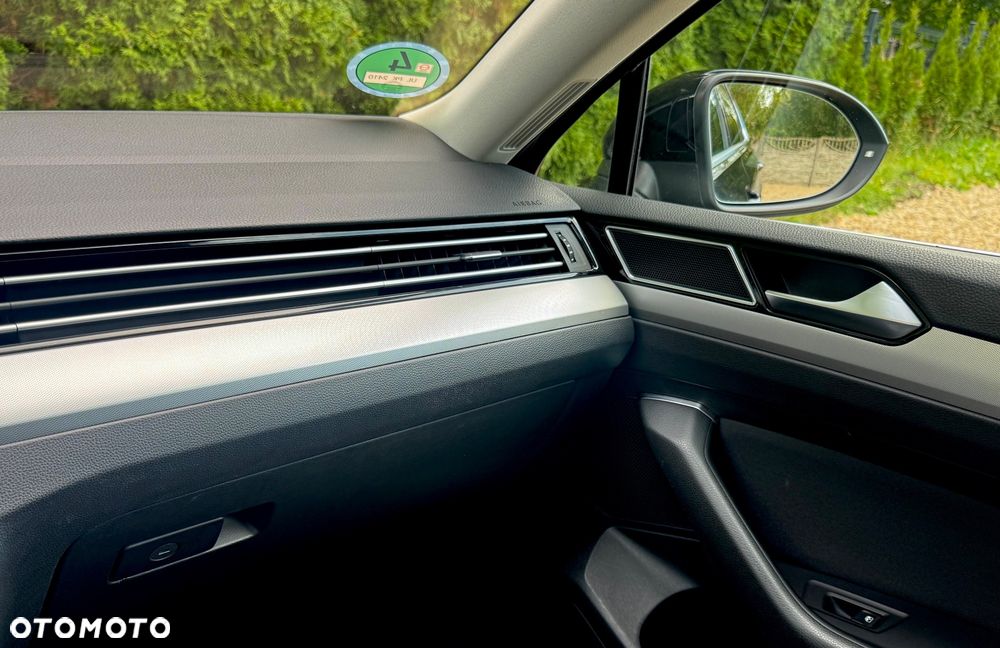 Volkswagen Passat 2.0 TDI (BlueMotion Technology) Comfortline - 18