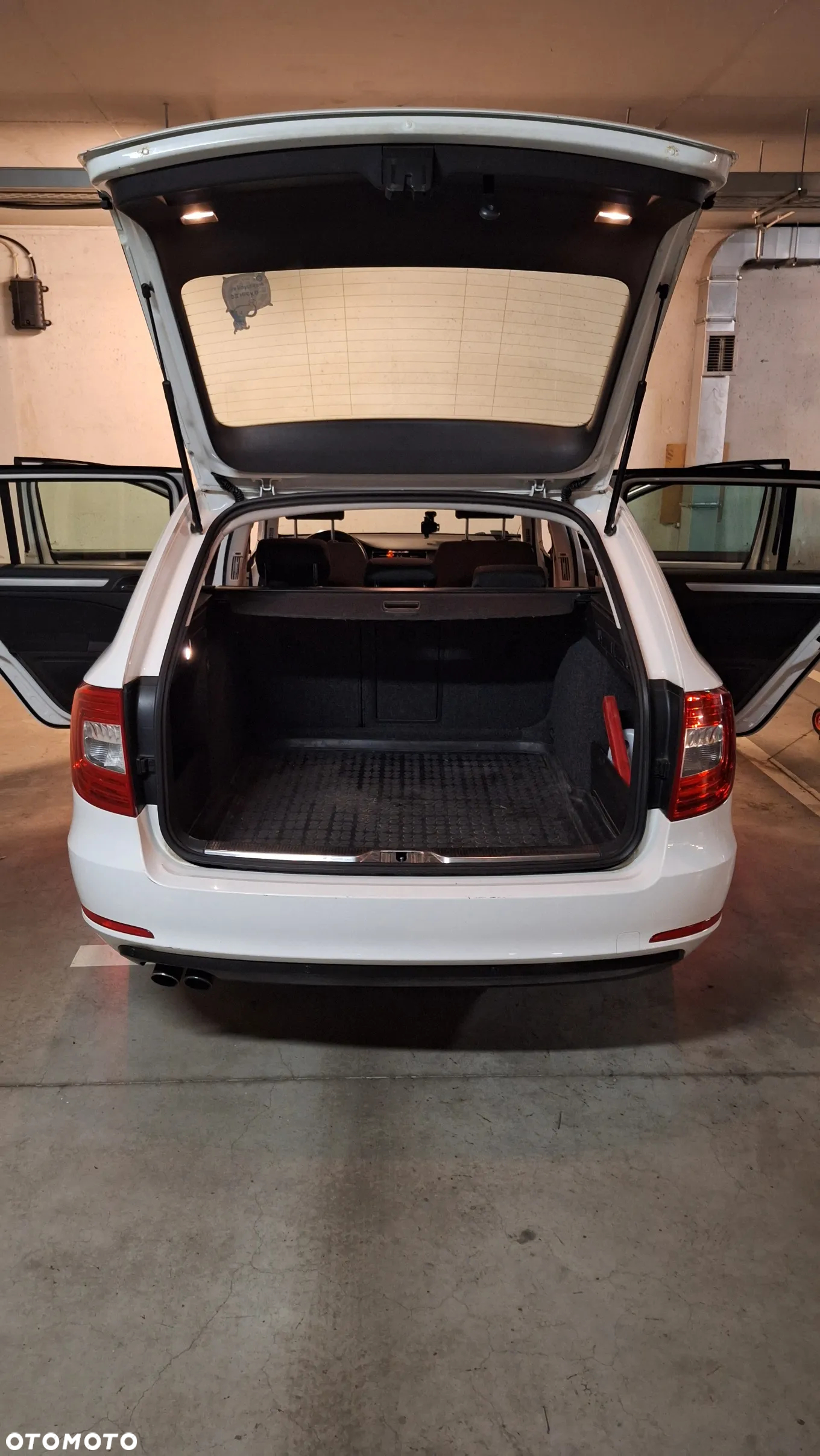 Skoda Superb 1.8 TSI Ambition DSG - 18