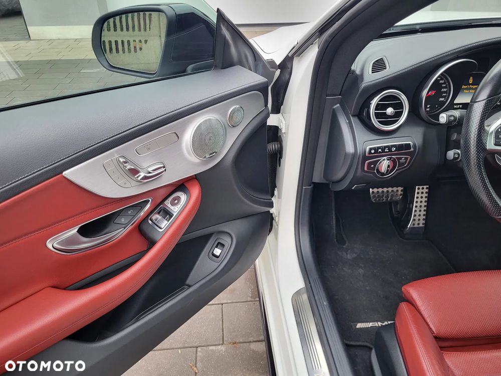 Mercedes-Benz Klasa C 300 4Matic 9G-TRONIC AMG Line Plus - 14