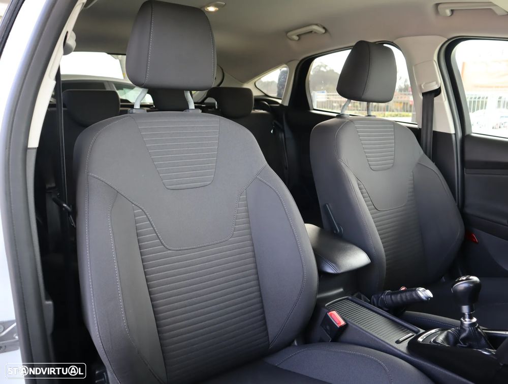 Ford Focus 1.0 EcoBoost Titanium - 4
