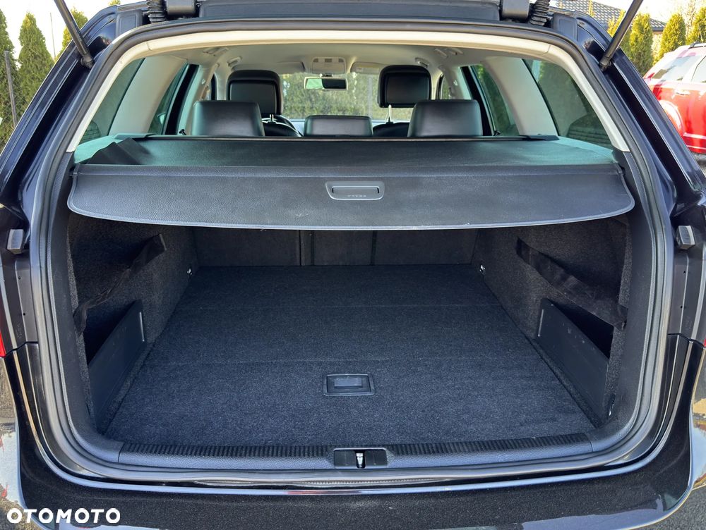 Volkswagen Passat - 13