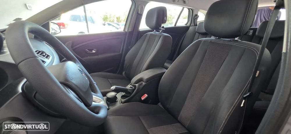 Renault Mégane Sport Tourer 1.5 dCi Comfort SS - 8