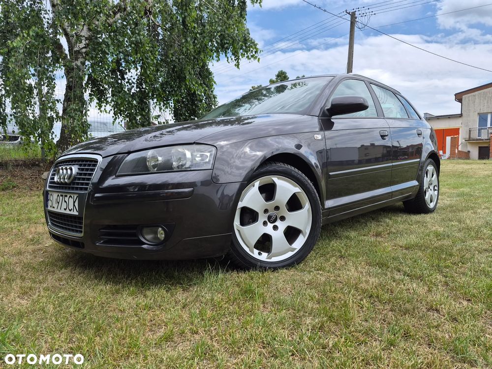 Audi A3 Sportback 1.6 FSI Ambiente - 2
