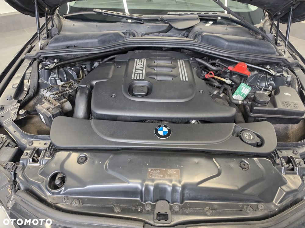 BMW Seria 5 520d Special Edition - 31
