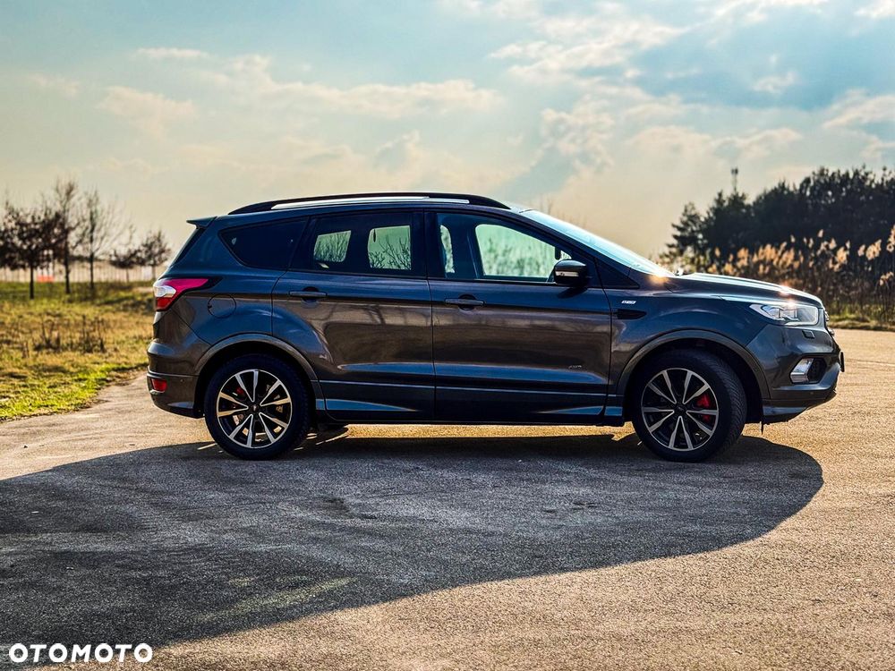 Ford Kuga 2.0 TDCi 4x4 ST-Line - 4