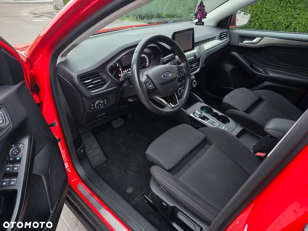 Ford Focus 1.5 EcoBlue Start-Stopp-System TITANIUM - 15