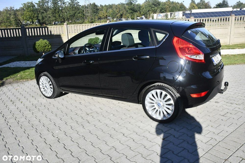 Ford Fiesta - 12