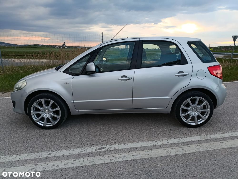 Suzuki SX4 1.6 VVT 4x2 Comfort - 13