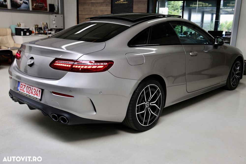 Mercedes-Benz E 220 d Coupe 9G-TRONIC AMG Line - 30