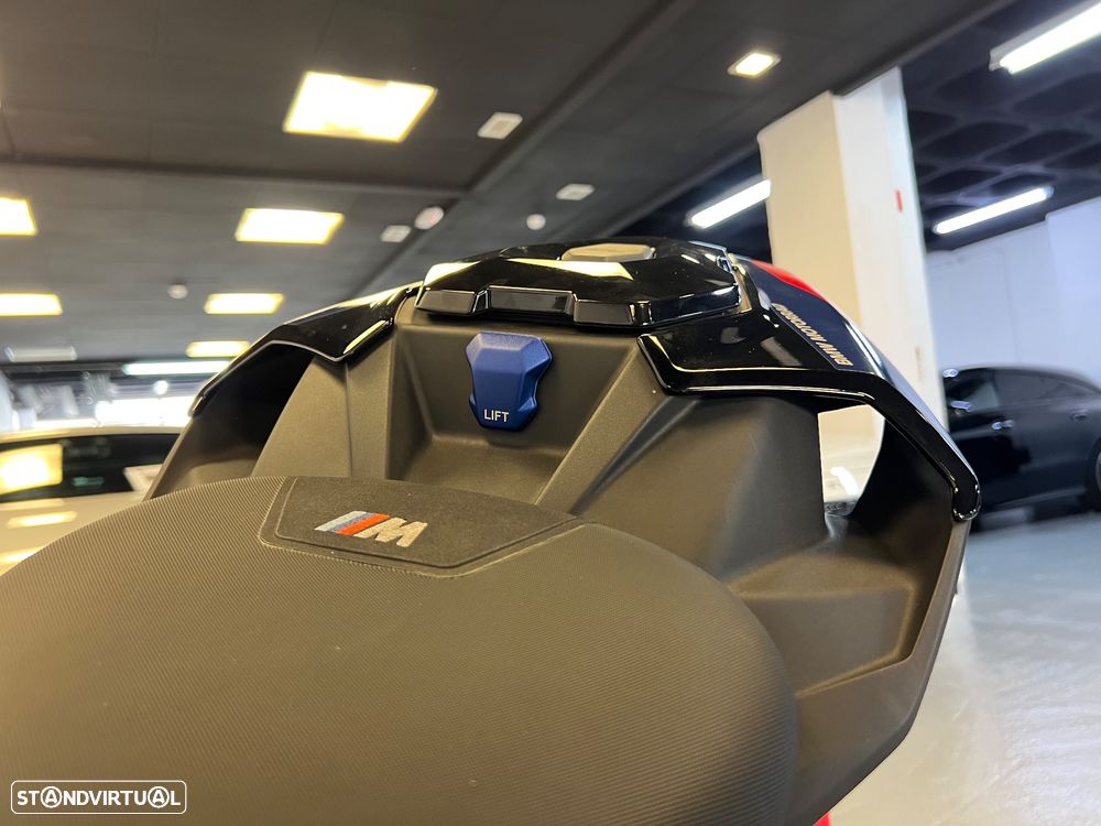 BMW M 1000 R M Competition - Carbon / Akrapovic - 26