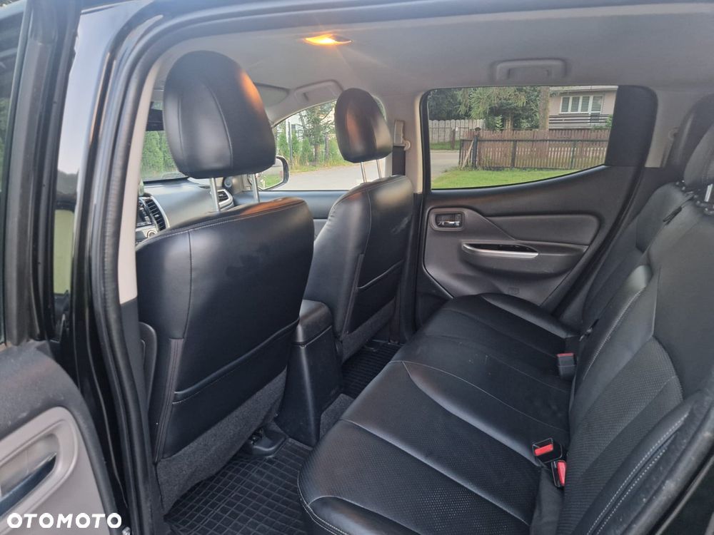 Mitsubishi L200 2.4 d DC Instyle Premiere Edition - 9