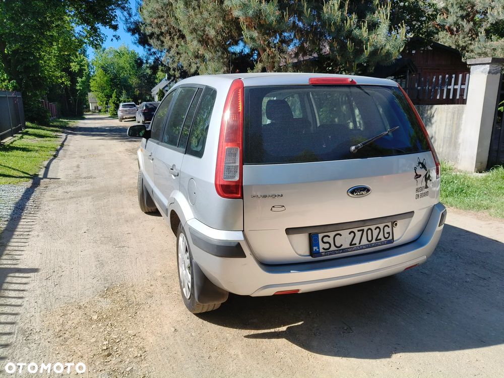 Ford Fusion - 3