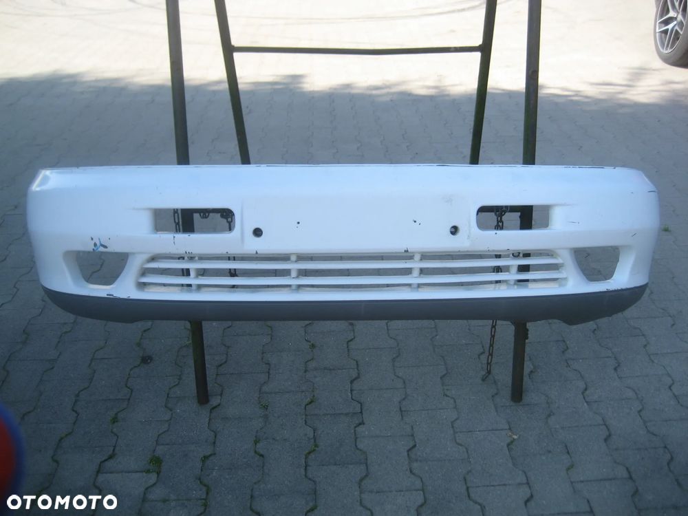mercedes vito 638 96-02r zderzak przedni